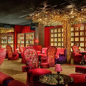 Hotel The Vagabond Club, A Tribute Portfolio