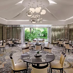**** Otel Hilton Park Almanya