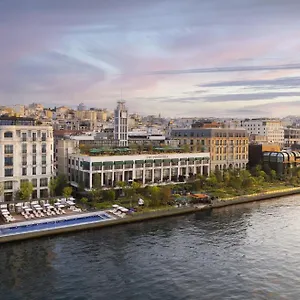 https://the-peninsula-istanbul.istanbul-turkeyhotels.com