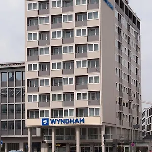 **** Otel Wyndham Almanya